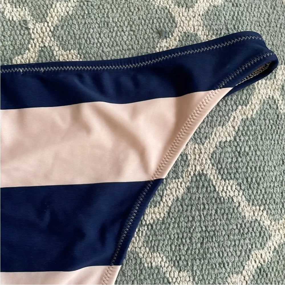 Aerie Cheeky Bikini Bottom Size Medium